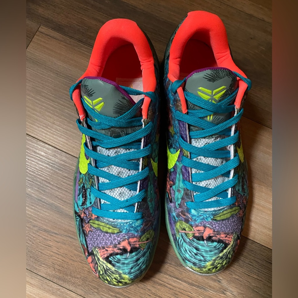 Nike shoes - Picture 3 of 11